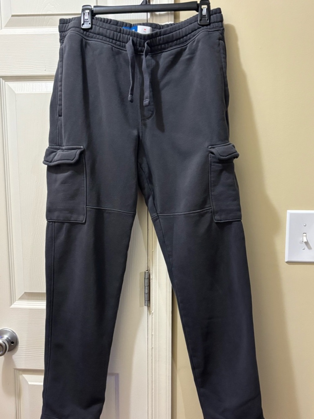 Old Navy Cargo Jogger Mens M Gray  Excellent Built-In Flex Modern Tapered Pants - Picture 2 of 6